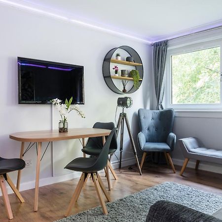 City Centre Stylish Apartment With Free Parking EDI Exterior photo