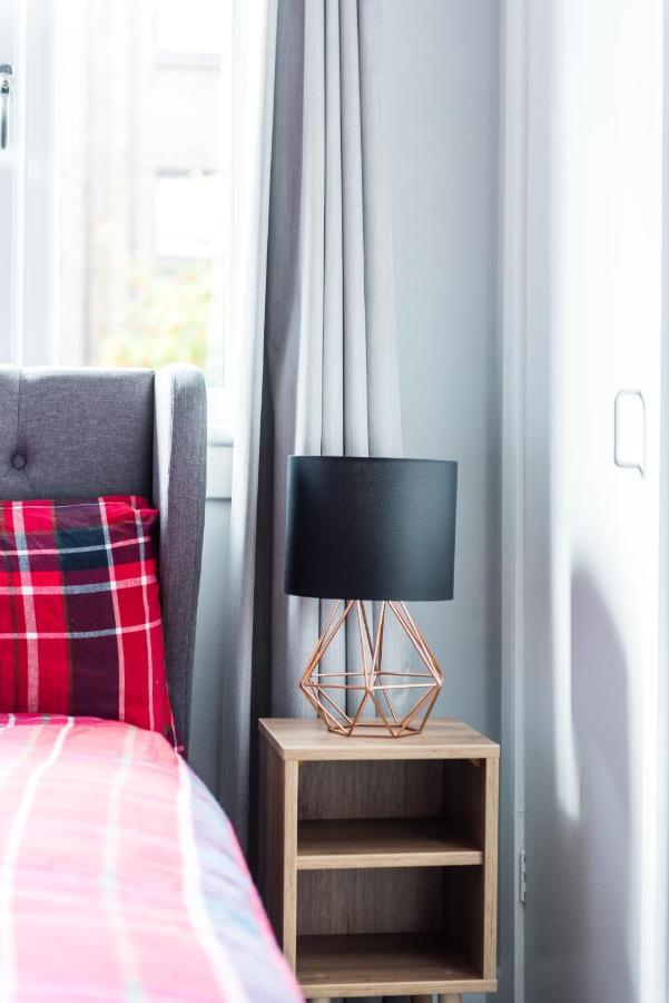 City Centre Stylish Apartment With Free Parking EDI Exterior photo